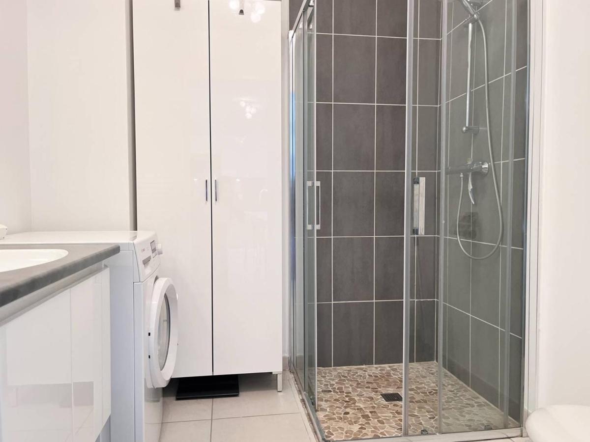 Charmant T2 Climatise Avec Grande Terrasse, Piscine Et Parking Privatif, Proche Plage Et Commerces. - Fr-1-251-441 Le Lavandou Exterior foto